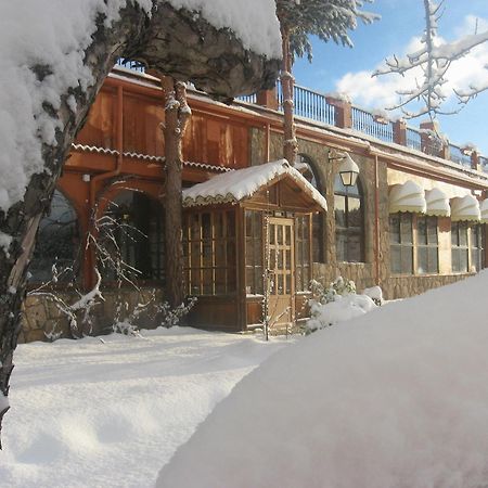 Hospedium Hostal Almanzor Navarredonda Exterior foto