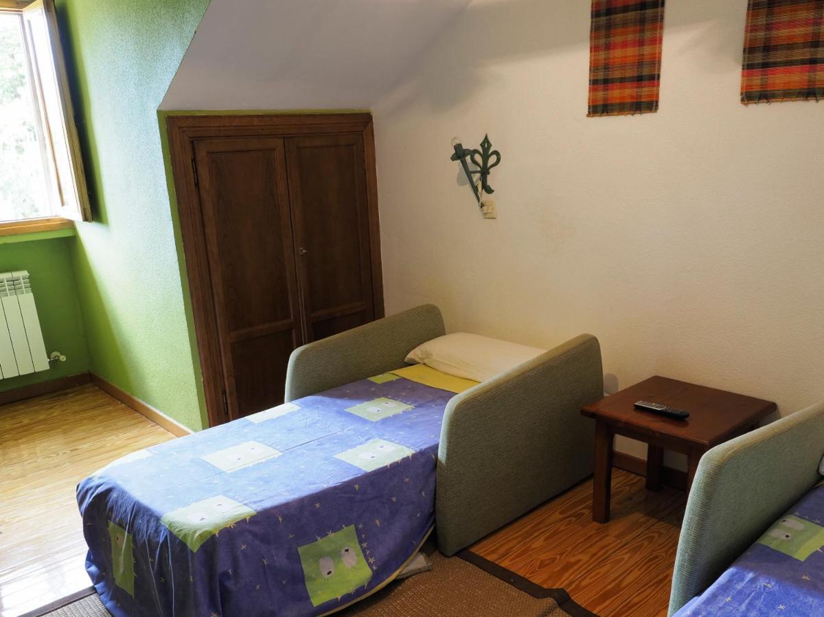 Hospedium Hostal Almanzor Navarredonda Exterior foto